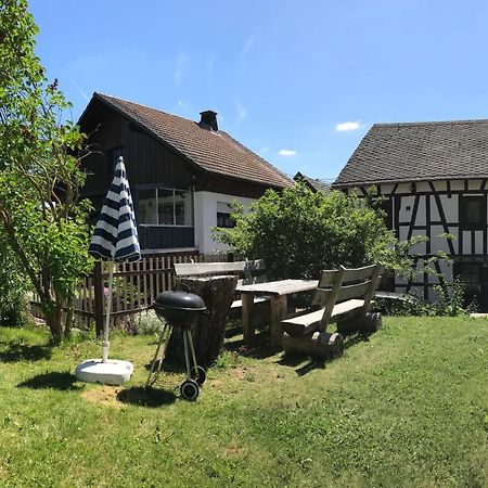 Haus Innerdorf Gemuetliches Ferienhaus Im Taunus Pohl  Exterior photo